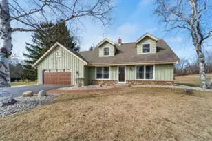 W322S7805 Claire Dr, Mukwonago, WI 53149 - Photo 1