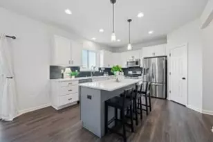 W139N6328 Bridal Wreath Ln, Menomonee Falls, WI 53051 - Photo 1