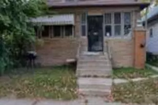 3214 W Fairmount Ave, Milwaukee, WI 53209 - Photo 1
