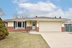 1620 Drexel Blvd, South Milwaukee, WI 53172 - Photo 1