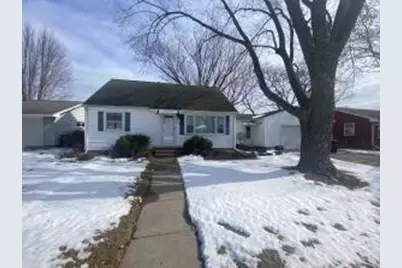 526  11th Ave, Onalaska, WI 54650 - Photo 1