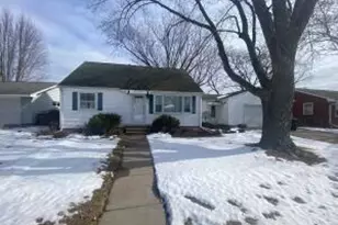 526 11th Ave, Onalaska, WI 54650 - Photo 1