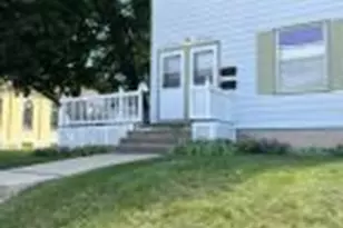N89W16329 Cleveland Ave, Menomonee Falls, WI 53051 - Photo 1