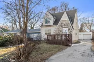 7083 N 43rd St, Milwaukee, WI 53209 - Photo 1
