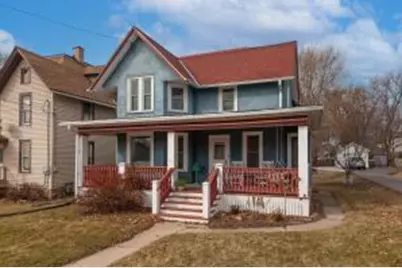 916  Arcadian Ave, Waukesha, WI 53186 - Photo 1