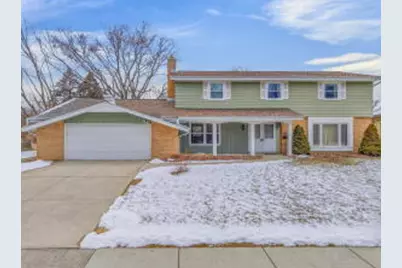 5645 S Lake Dr, Cudahy, WI 53110 - Photo 1