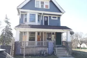 1105 W Keefe Ave, Milwaukee, WI 53206 - Photo 1