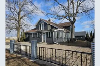4464 S Whitnall Ave, Saint Francis, WI 53235 - Photo 1