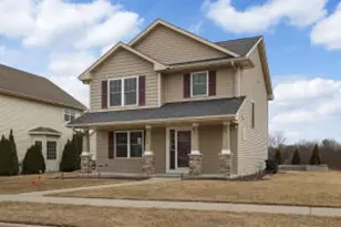 1172 Springbrook Dr, Burlington, WI 53105 - Photo 1