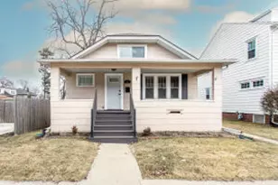 909 Arthur Ave, Racine, WI 53405 - Photo 1