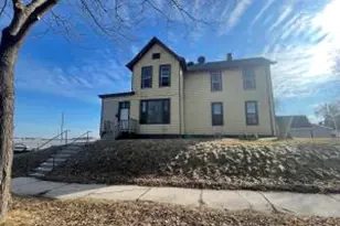 1301 Jefferson Ave, Sheboygan, WI 53081 - Photo 1