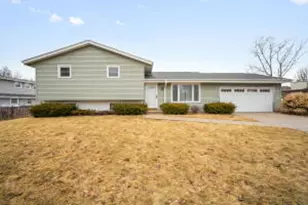 9622 W Tupelo Ct, Milwaukee, WI 53224 - Photo 1