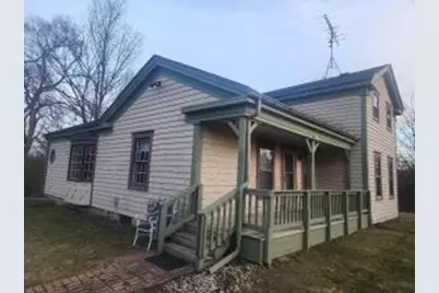 5726 N Lyons Rd, Spring Prairie, WI 53105 - Photo 1