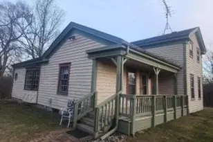 5726 N Lyons Rd, Spring Prairie, WI 53105 - Photo 1