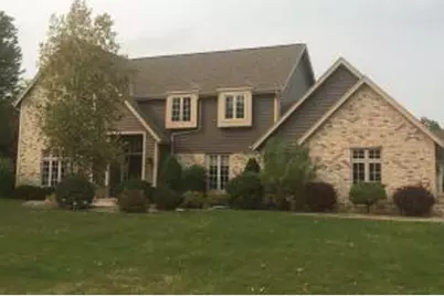 5350 W Yale Dr, Franklin, WI 53132 - Photo 1