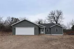 105 Rolling Meadows Dr, Darien, WI 53114 - Photo 1