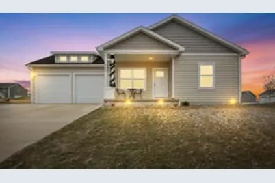 940  Quail Run, Lomira, WI 53048 - Photo 1