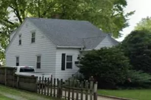1221 Evans St, Oshkosh, WI 54901 - Photo 1
