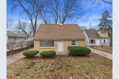4821 N 53rd St, Milwaukee, WI 53218 - Photo 1