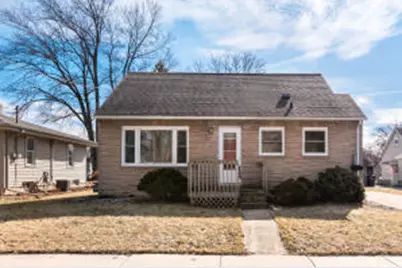 313 E Coolidge Ave, Appleton, WI 54915 - Photo 1