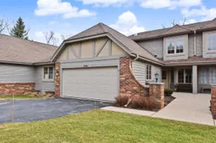 2870 Teal Ridge Ct, Brookfield, WI 53045 - Photo 1