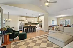 520 N Stone Ridge Dr, Lake Geneva, WI 53147 - Photo 1