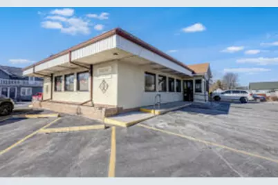 2604  Custer St, Manitowoc, WI 54220 - Photo 1