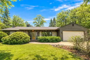 923 W Montclaire Ave, Glendale, WI 53217 - Photo 1