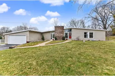 17835  Maple Tree Ln, Brookfield, WI 53045 - Photo 1