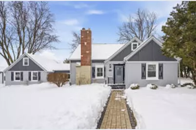 1925  Park Ave, New Holstein, WI 53061 - Photo 1