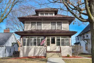 139 N 8th Ave, West Bend, WI 53095 - Photo 1