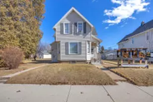 2417 S 8th St, Sheboygan, WI 53081 - Photo 1