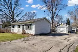 2420 Marshall Square, Racine, WI 53139 - Photo 1