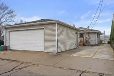 1625  Monroe Ave, South Milwaukee, WI 53172 - Photo 1