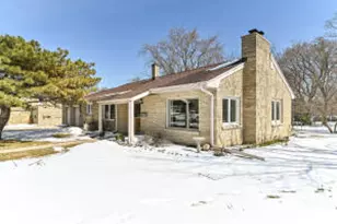 4230 S Packard Ave, Saint Francis, WI 53235 - Photo 1