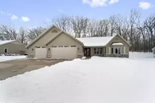 219 Westfield Way, Pewaukee, WI 53072 - Photo 1