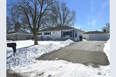 N65W24157  Poplar Ave, Sussex, WI 53089 - Photo 1