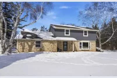 10726  Crestview Dr, Cedarburg, WI 53012 - Photo 1