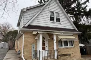 218 Island Ave, Racine, WI 53405 - Photo 1