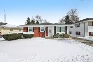 905 Ostergaard Ave, Racine, WI 53406 - Photo 1