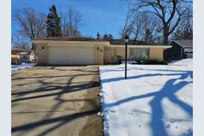 744 N 119th St, Wauwatosa, WI 53226 - Photo 1