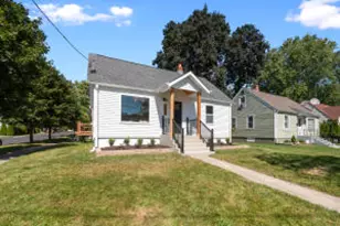 1005 Center St, Delavan, WI 53115 - Photo 1