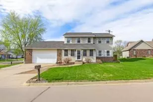 701 Park Ridge Pl, Onalaska, WI 54650 - Photo 1