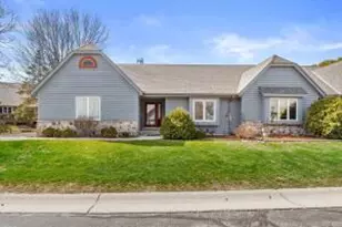 308 King William Ct, Waukesha, WI 53186 - Photo 1