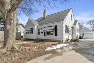 2114 S 80th St, West Allis, WI 53219 - Photo 1