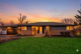 9032 N Regent Rd, Bayside, WI 53217 - Photo 1