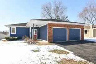 1118 Cottonwood St, Delavan, WI 53115 - Photo 1