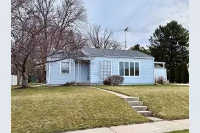 754  Summit Ave, Oconomowoc, WI 53066 - Photo 1