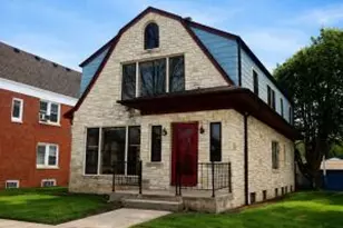 1213 E Kensington Blvd, Shorewood, WI 53211 - Photo 1