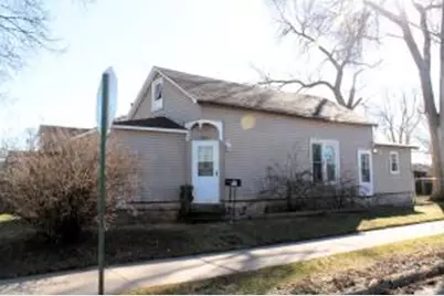 2339  Loomis St, La Crosse, WI 54603 - Photo 1